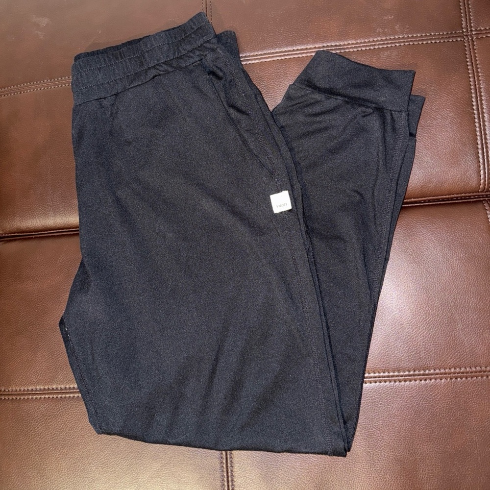 Vuori Women’s Joggers Gray Black Medium
